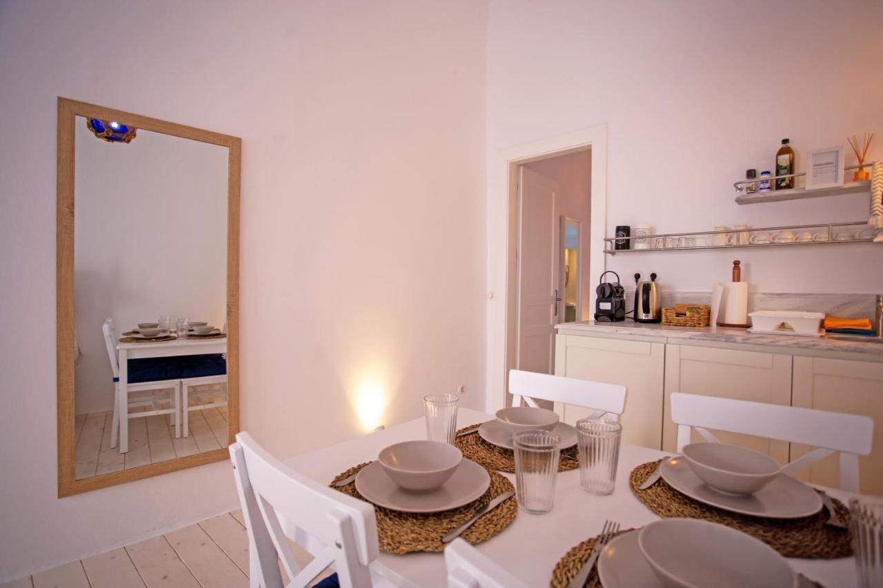 Thalassophile, Little Venice Mykonos